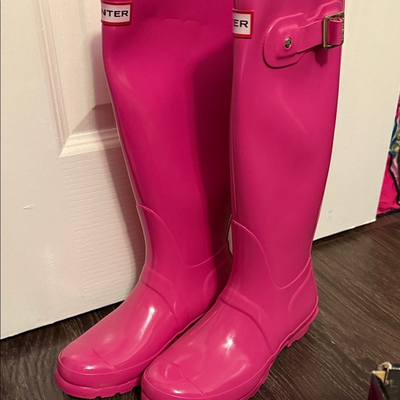 Hunter Shoes - Hunter Fuchsia Tall Boots
